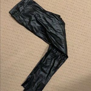 Wilfred aritzia pleather leggings